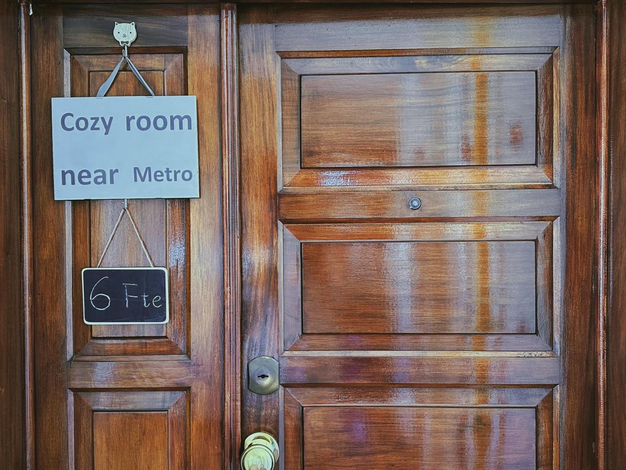 Cozy Room Near Metro & Airport Lisboa Ngoại thất bức ảnh